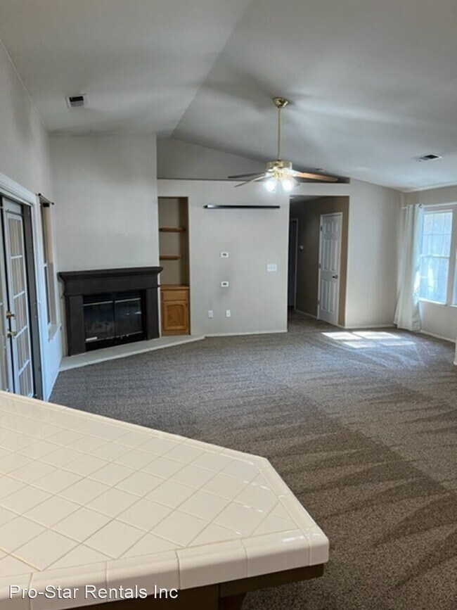 Building Photo - 3 br, 2 bath House - 419 Riviera Drive