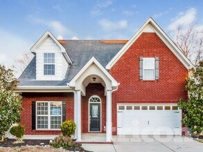 Building Photo - 1527 Dewsbury Dr