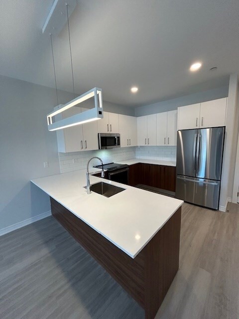 Building Photo - 148 Old Post Rd