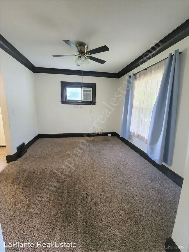 Foto del edificio - 3 br, 1 bath House - 1006 Radcliffe Dr.