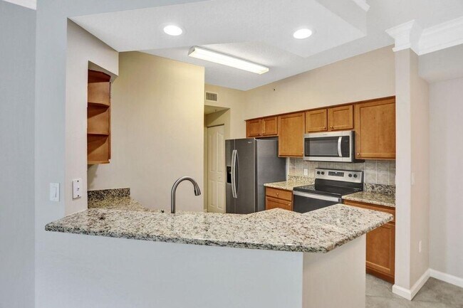 Building Photo - 9857 Baywinds Blvd