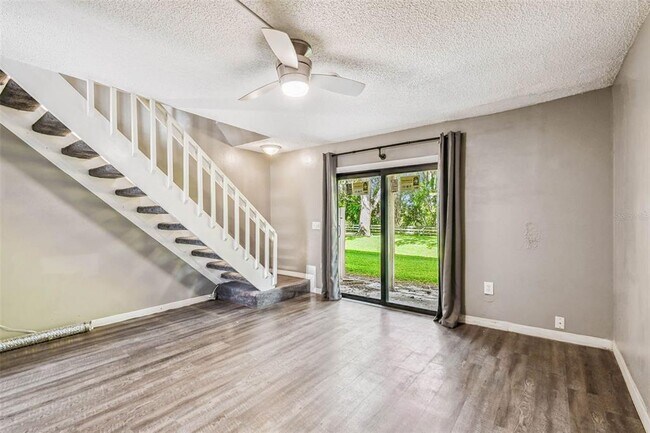 Foto del edificio - 103 Brigadoon Dr