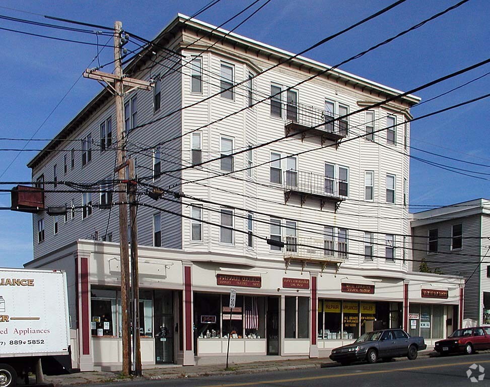 8189 Elliott St, Beverly, MA 01915 Apartments in Beverly, MA