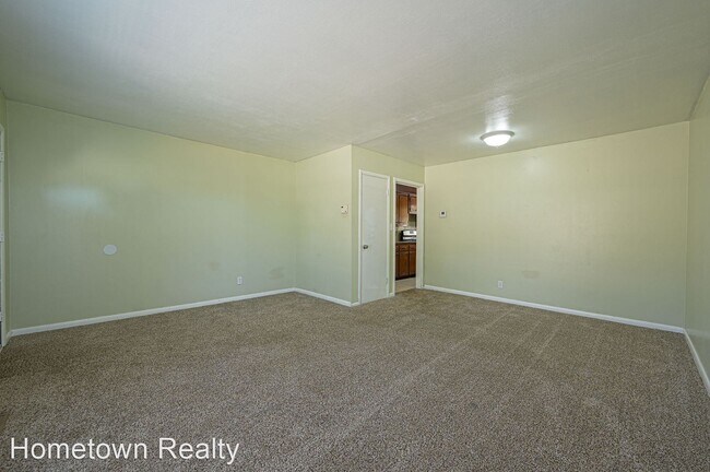 Foto del edificio - 3 br, 1.5 bath House - 2516 NE 14th Street