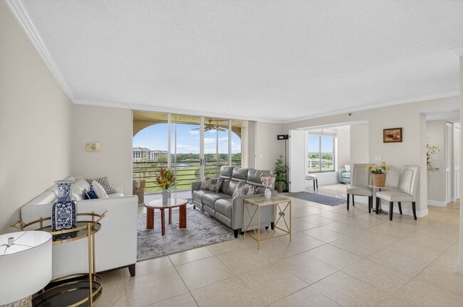 Building Photo - 7129 Promenade Dr