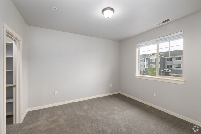 2BR, 2BA - 1,100SF - Eagle River Apartments