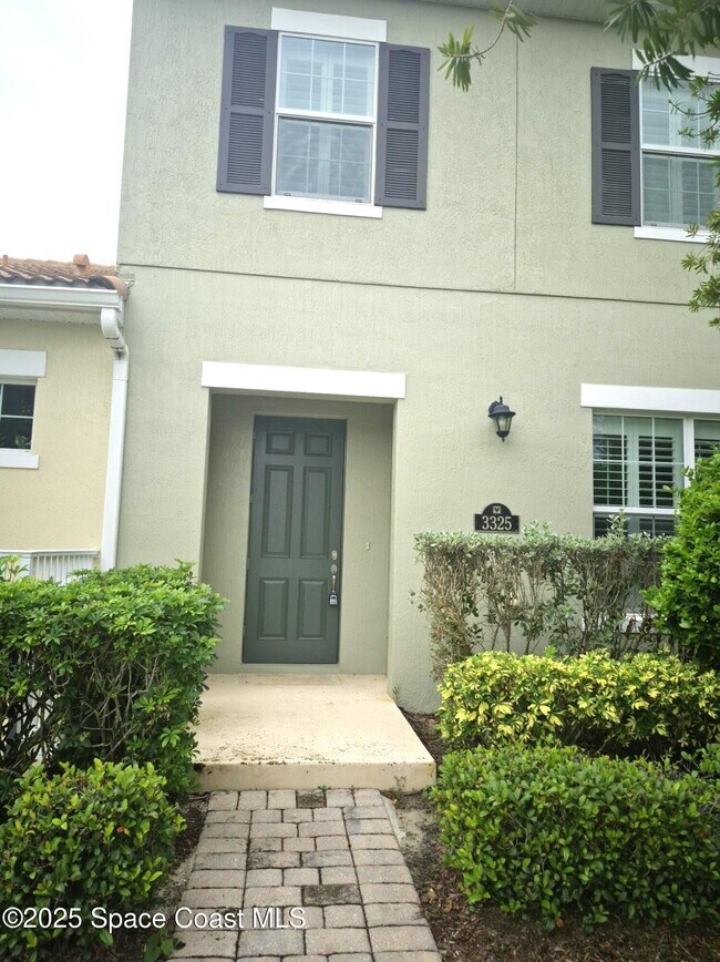 Foto del edificio - 3325 Sedge Dr
