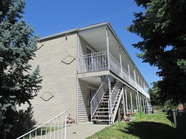 Foto del edificio - 725 E Indiana Apartments near Gonzaga Univ...