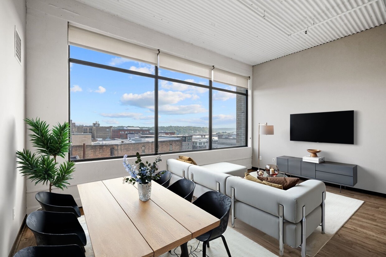 DeWitt - 2 Bed / 2 Bath - 1,263 Sq.Ft. - 333 on the Park