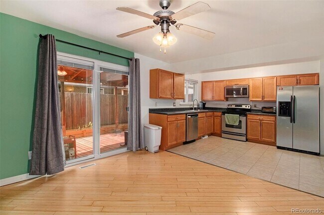 Foto del edificio - 11450 W 17th Pl