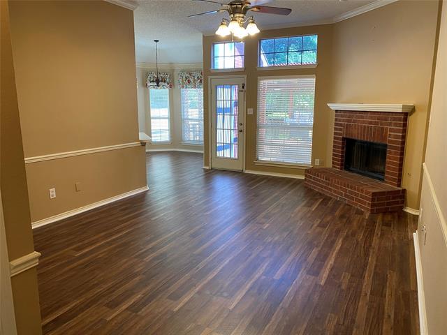 Foto del edificio - 2212 Heatherton Pl