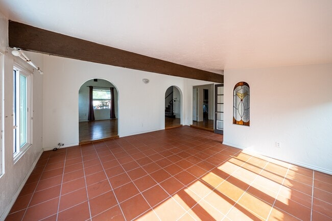 Building Photo - 3605 Dove Ct