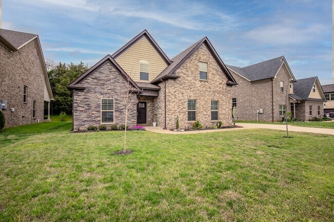 Foto del edificio - 5322 Honeybee Dr