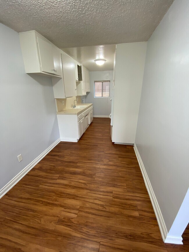 Foto del edificio - 26103 Belle Porte Ave