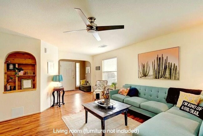 Building Photo - 5416 Rusk Ct