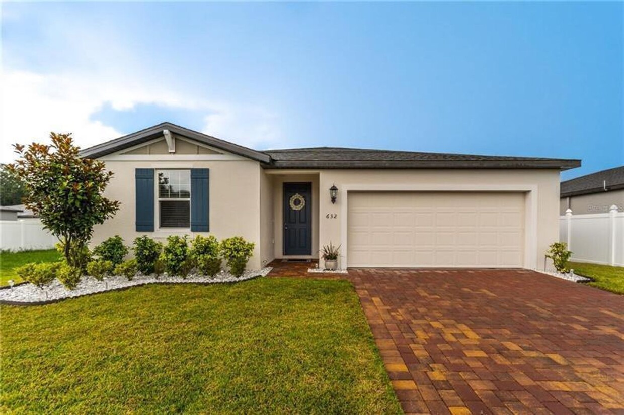 Foto principal - 632 Vista Villages Blvd