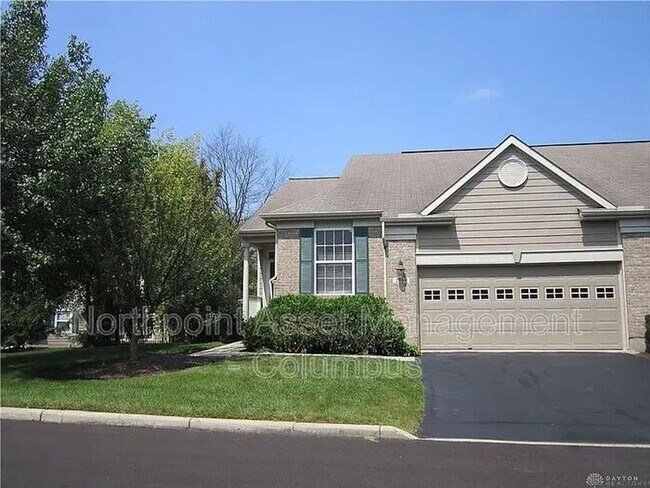 Foto del edificio - Beautiful 3BR 3BA Townhouse • Updated Kitchen • Deck • 2-Car Garage in Beavercreek