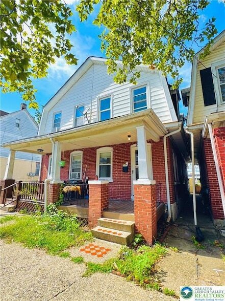 Building Photo - 2429 Forest St