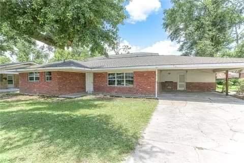 Primary Photo - 921 Cherryhill St