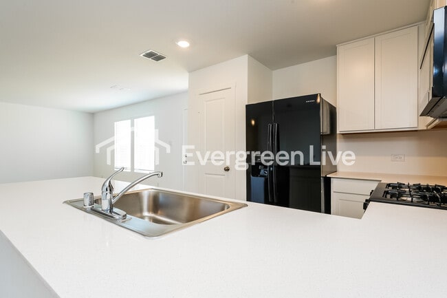 Foto del edificio - 10528 Desert Hawk Cir