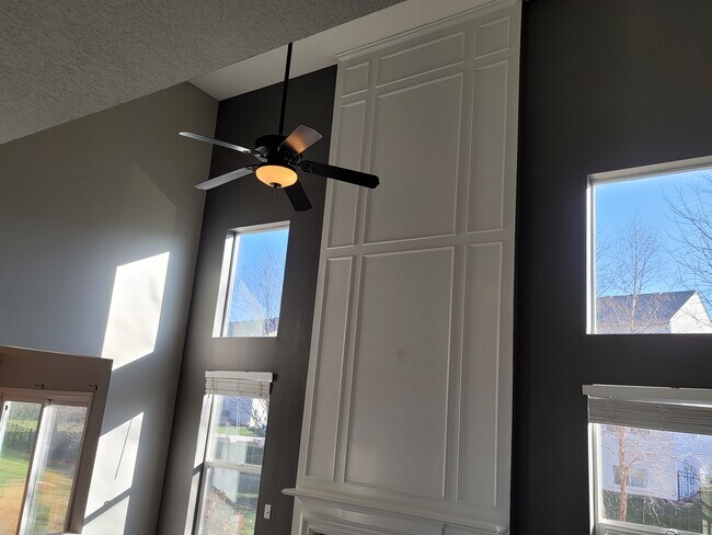 Foto del edificio - 22451 W 113th St