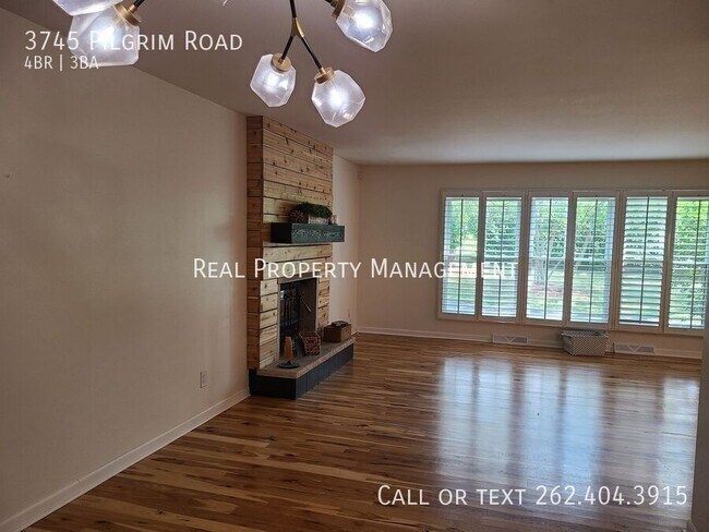 Foto del edificio - 3745 Pilgrim Rd