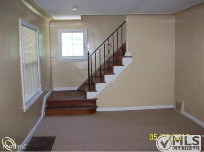 Foto del edificio - 14926 Coram St