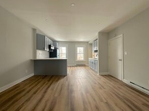 Building Photo - 190 N Miller St