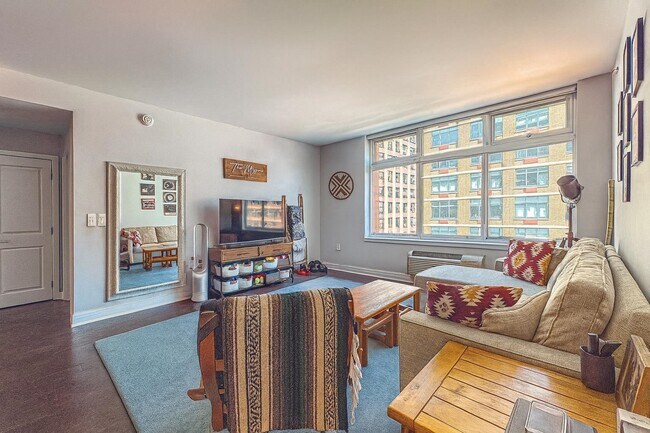 Foto del edificio - 1450 Washington St