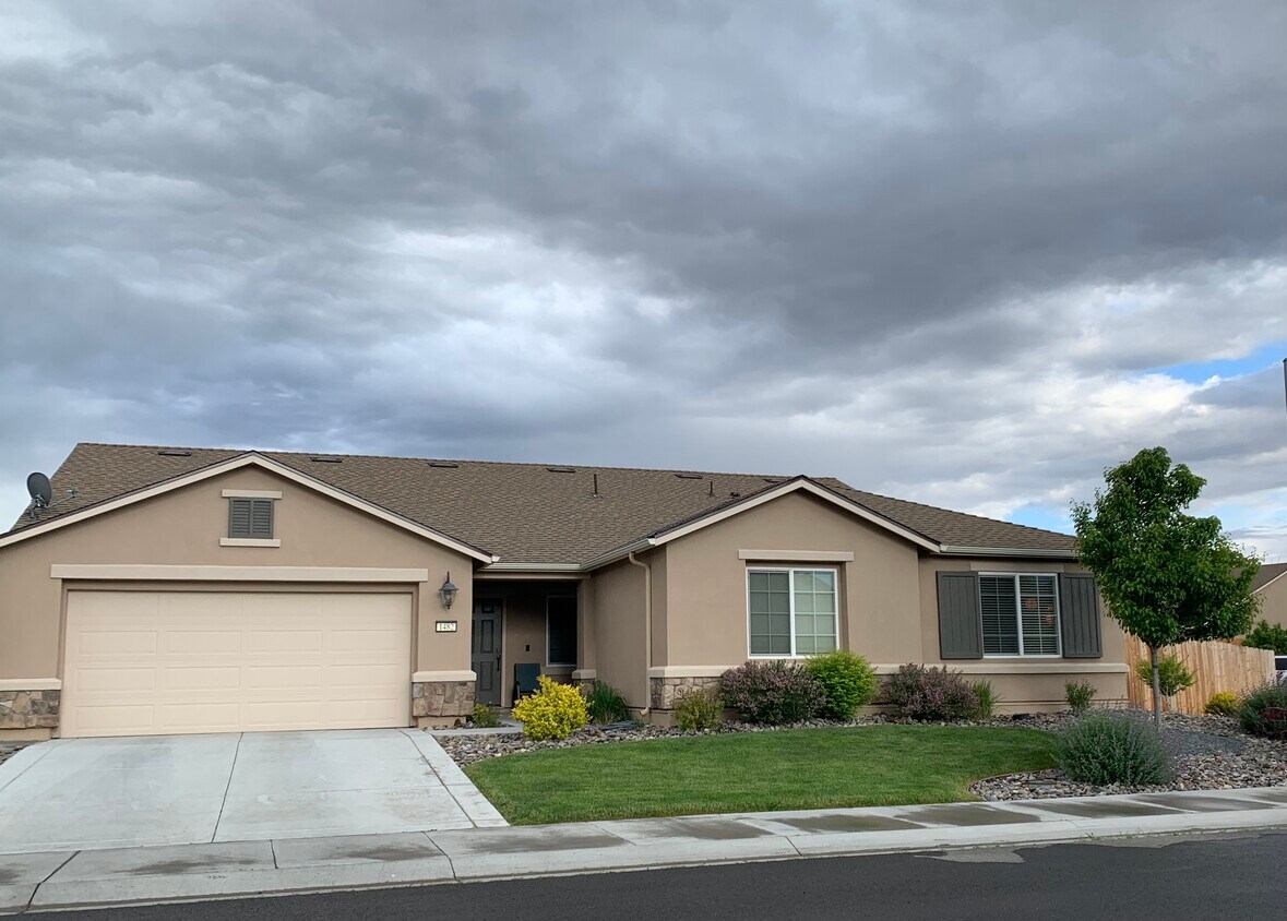 Foto principal - 1482 Tule Peak Cir