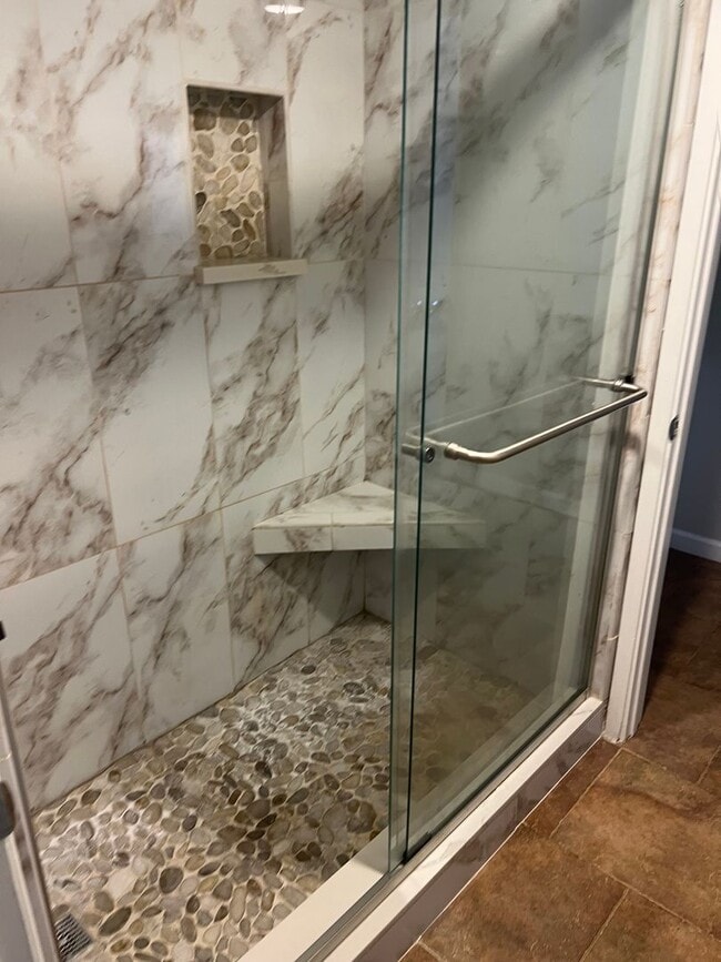 Building Photo - Spacious Townhome in Swallows Nest Country Club