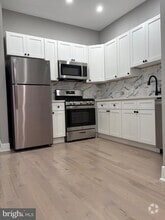 Building Photo - 2840 W Girard Ave