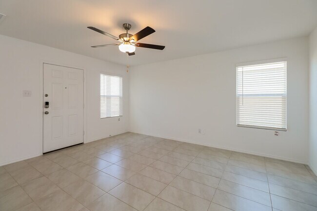 Foto del edificio - 3315 Beckwith Wy