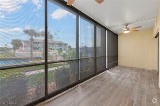 Building Photo - 4717 Santa Barbara Blvd
