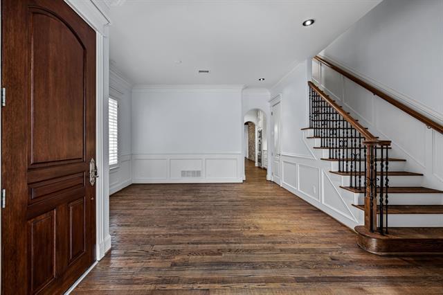 Foto del edificio - 4318 University Blvd