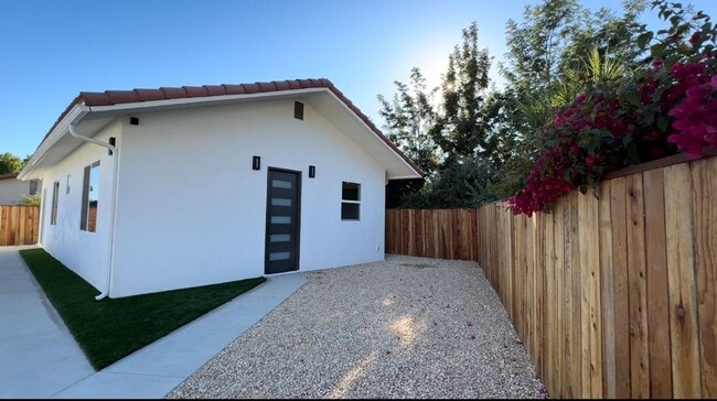 Building Photo - 3419 Townwood Ct