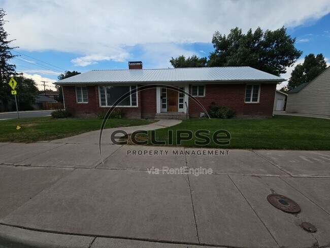 Building Photo - 102 Poncha Ave