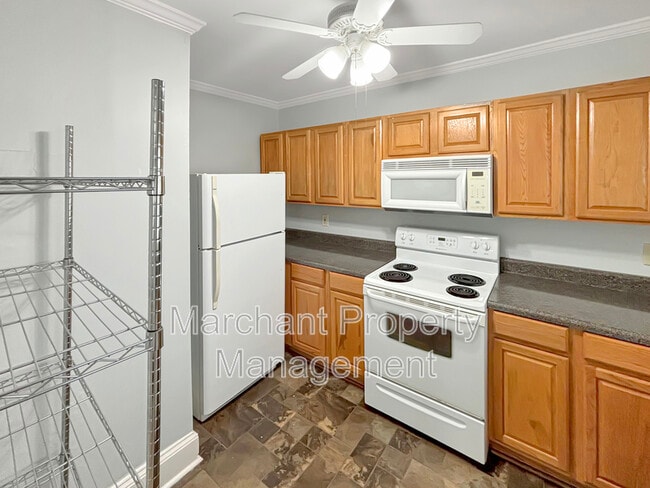 Foto del edificio - 661 Ravenel St