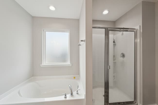 Building Photo - 601 Meloney Dr