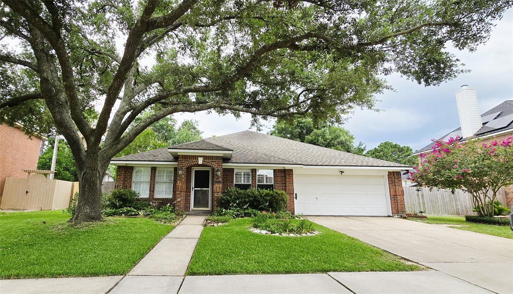 Foto principal - 19731 Dusty Creek Dr