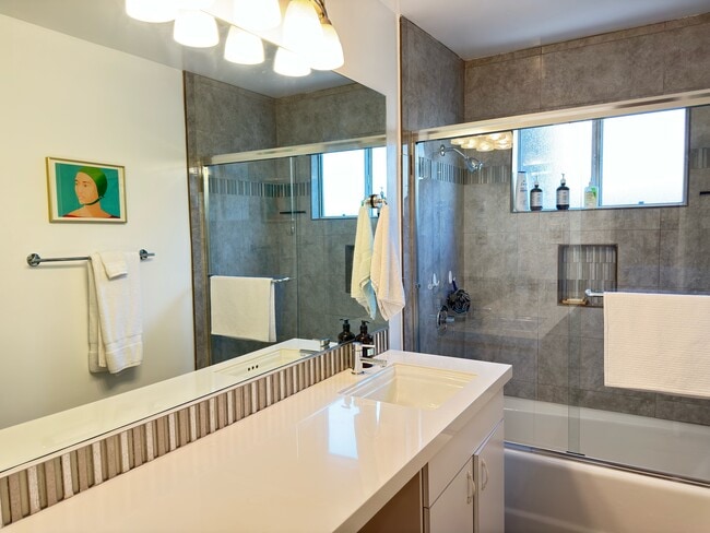 2nd BATH FULLY TILED SHOWER W/ ACCENT NICHE & STORAGE - Large Bright Front Remolded 2x2 Unit