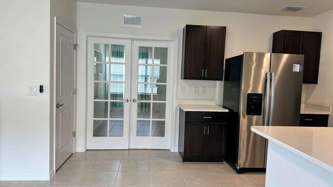 Foto del edificio - 8821 Swell Brooks Ct