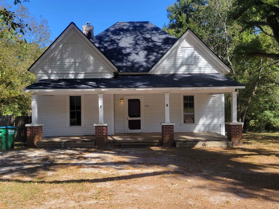 1860 Broad St, Statham, GA 30666 House Rental in Statham, GA