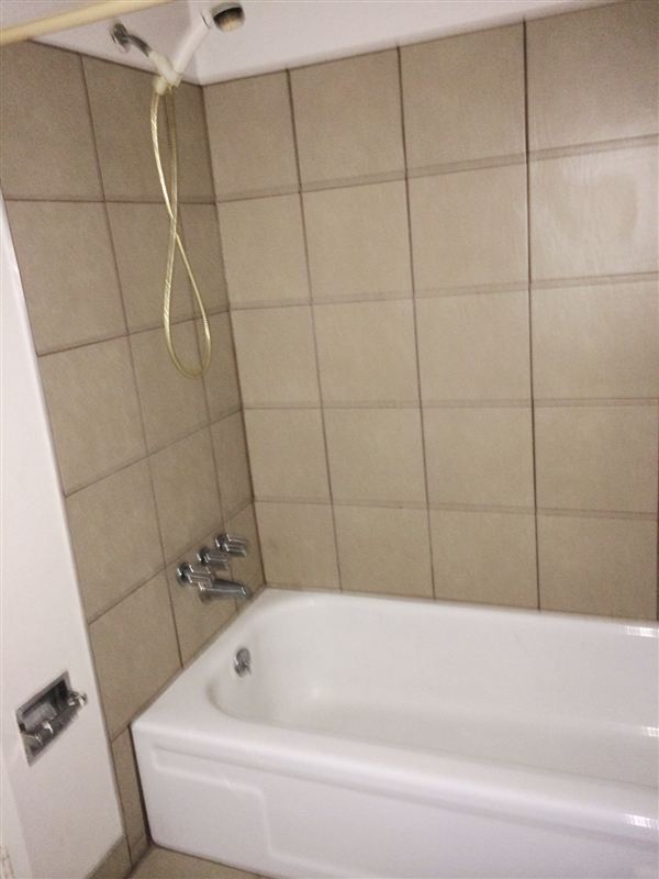 Foto del edificio - 8140 24 Mile Rd