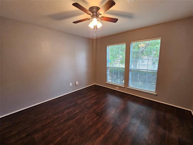 Building Photo - 2408 Finch Dr