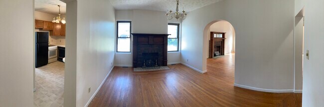 Dining room. - 1801 W Dupont Ave