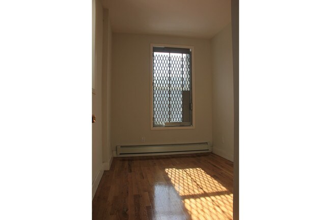 Building Photo - 564 Saint Marks Ave