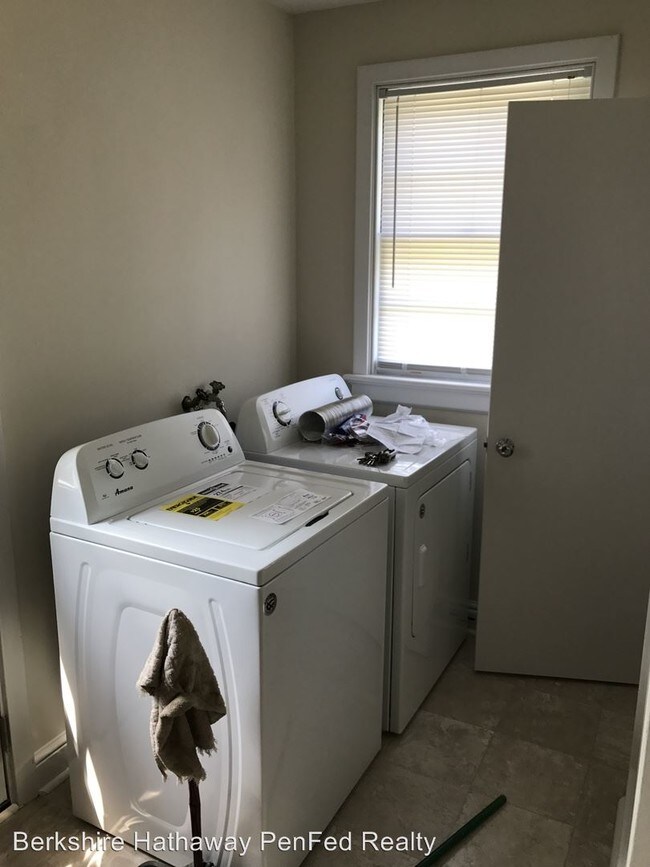 Foto del edificio - 3 br, 1.5 bath House - 6349 Glyndon Lane