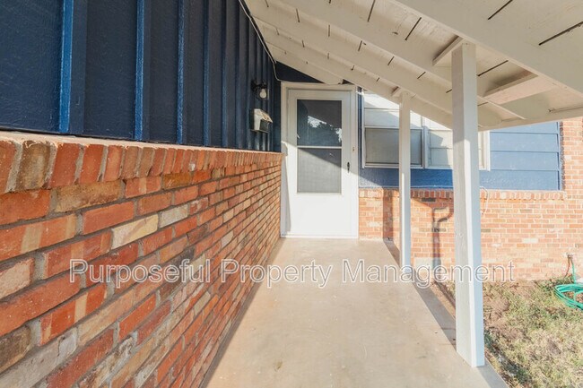 Foto del edificio - 10304 N University Ave