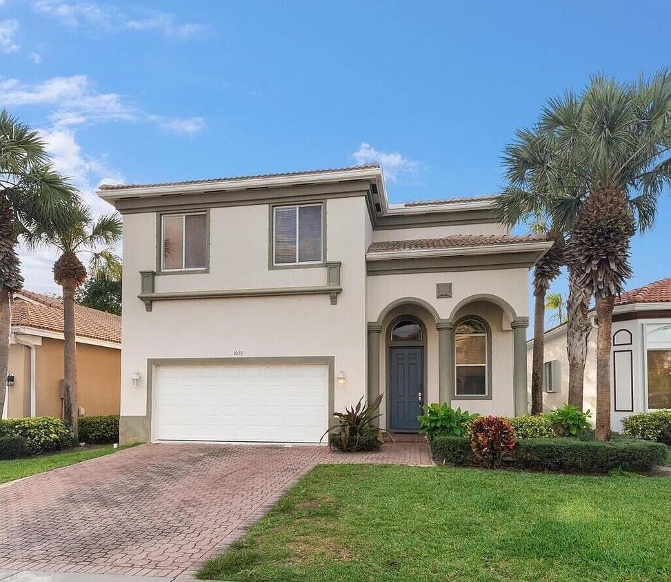 Primary Photo - 1033 Grove Park Cir
